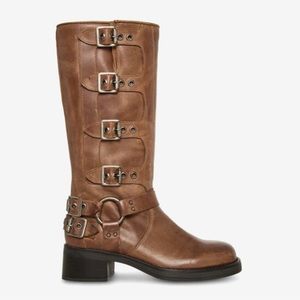 Brand new in box Steve Madden Brocks Boots